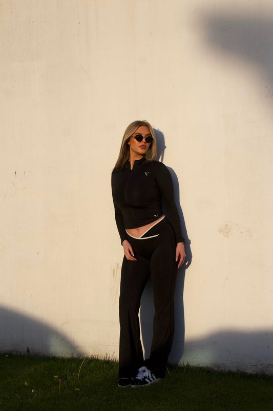 Contour Black Leggings